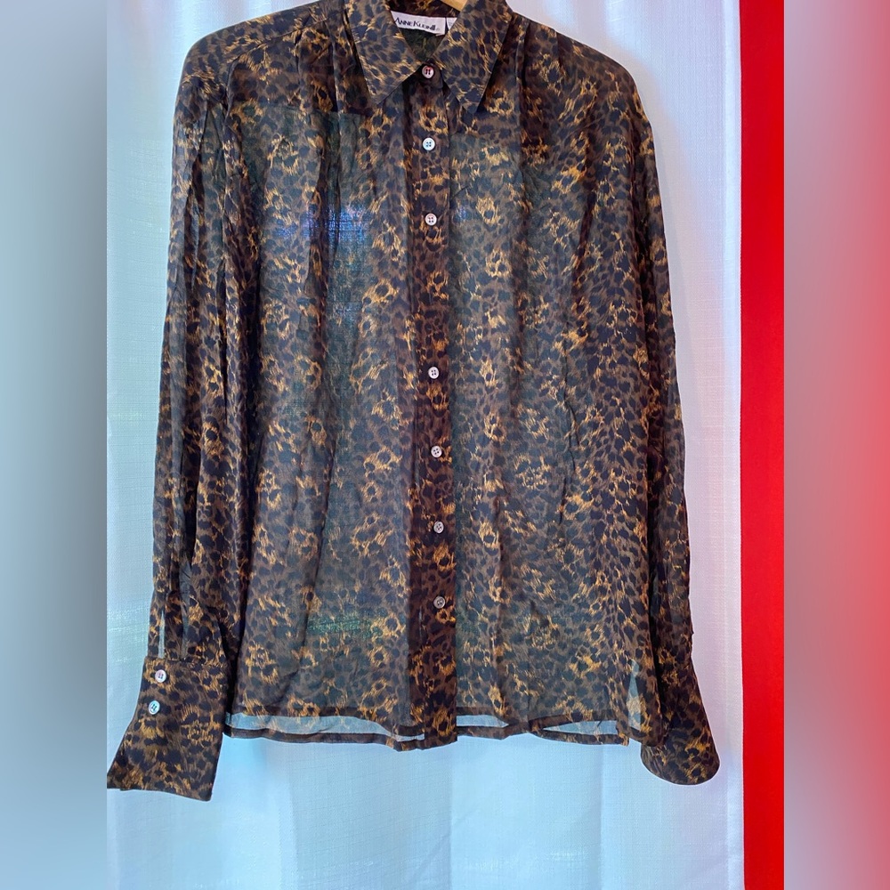100% silk Vintage Anne Klein II animal print sheer blouse in size 6
